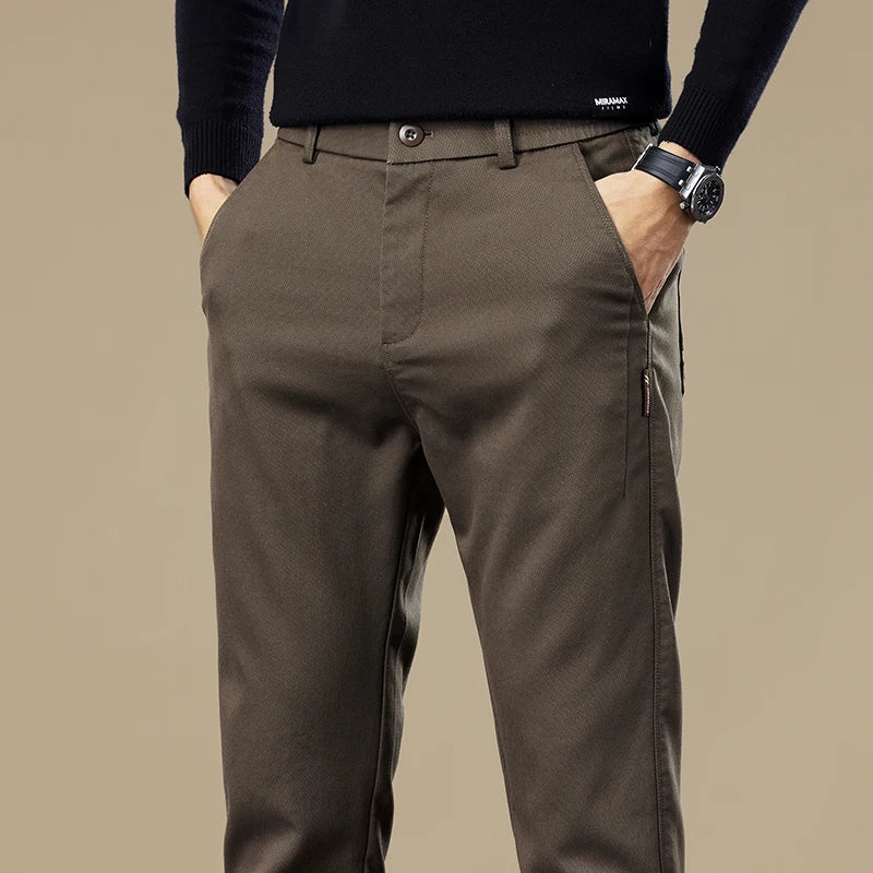 Calça Chino em Sarja Masculina