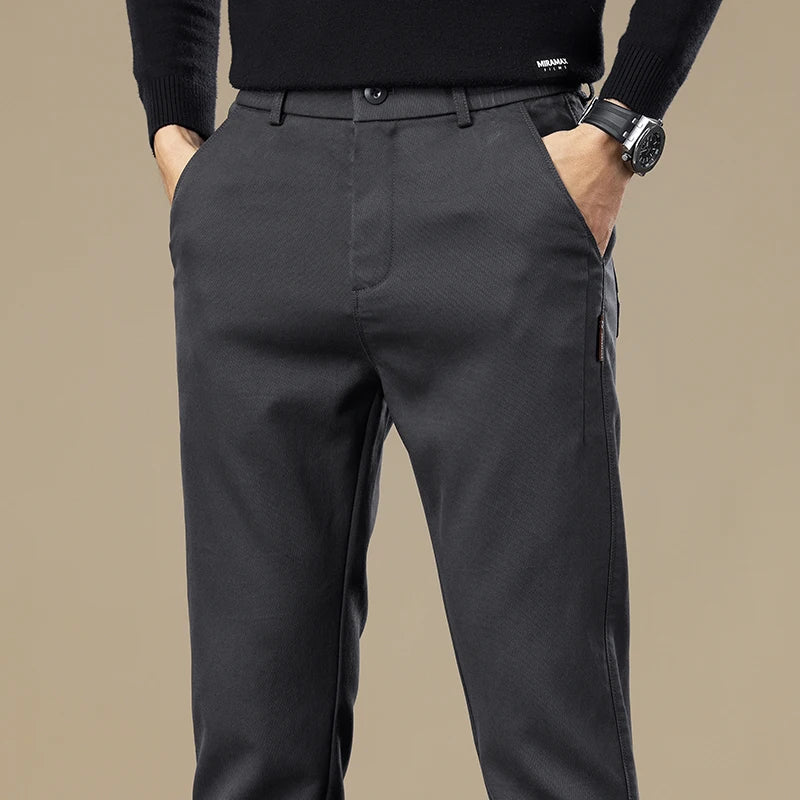 Calça Chino em Sarja Masculina